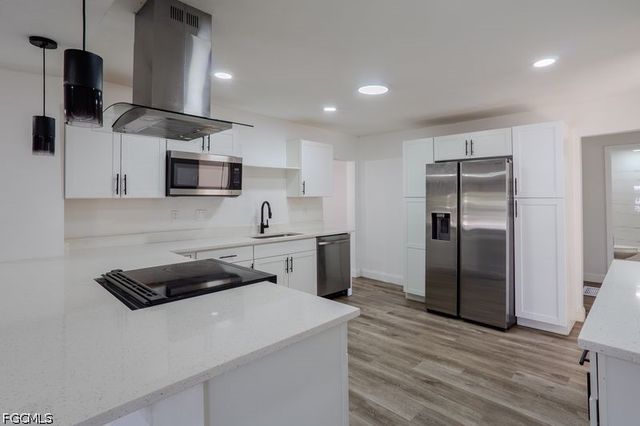 599 Carolina AVE, Fort Myers, FL 33905