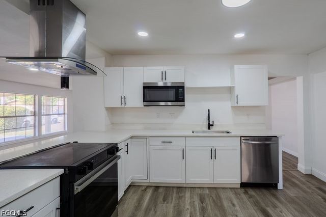 599 Carolina AVE, Fort Myers, FL 33905
