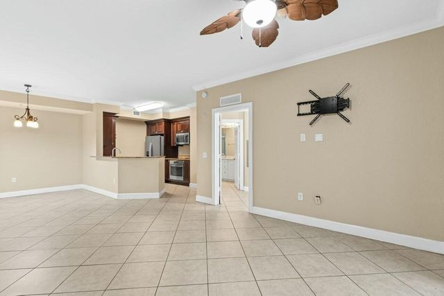 1690 Renaissance Commons Boulevard 1125, Boynton Beach, FL 33426