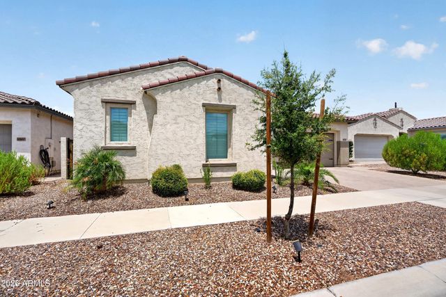 10704 E THATCHER Avenue, Mesa, AZ 85212