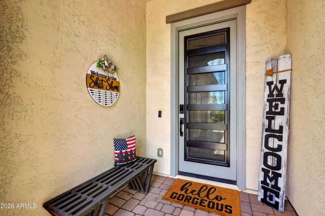 10704 E THATCHER Avenue, Mesa, AZ 85212