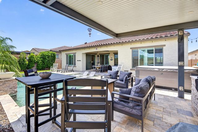 10704 E THATCHER Avenue, Mesa, AZ 85212