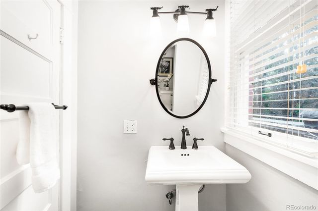 657 Elizabeth Street, Denver, CO 80206