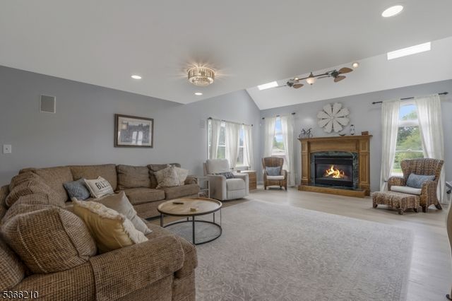 14 Heath Rd, Readington Twp., NJ 08889