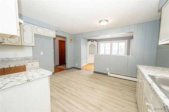 24 Honduras Lane, Cheektowaga, NY 14225