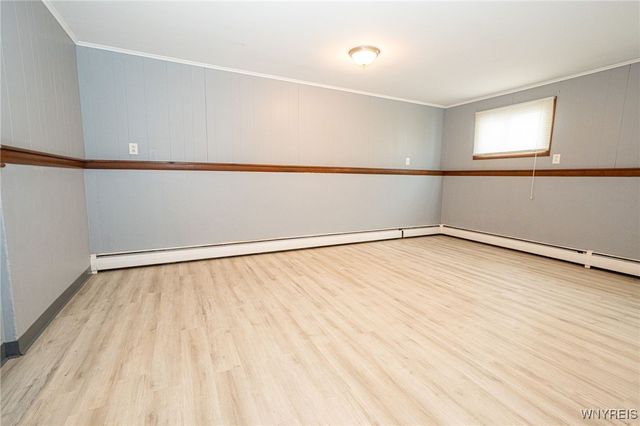 24 Honduras Lane, Cheektowaga, NY 14225