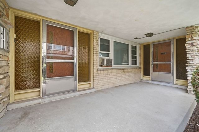 6968 W Diversey Avenue 8, Chicago, IL 60707