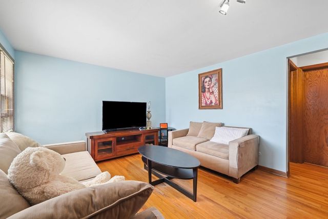 6968 W Diversey Avenue 8, Chicago, IL 60707