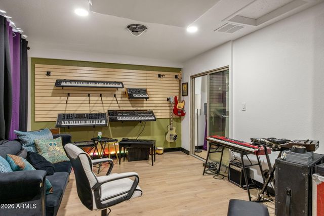 6722 E AVALON Drive, Scottsdale, AZ 85251