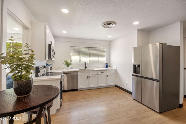 6722 E AVALON Drive, Scottsdale, AZ 85251
