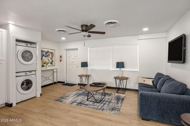 6722 E AVALON Drive, Scottsdale, AZ 85251