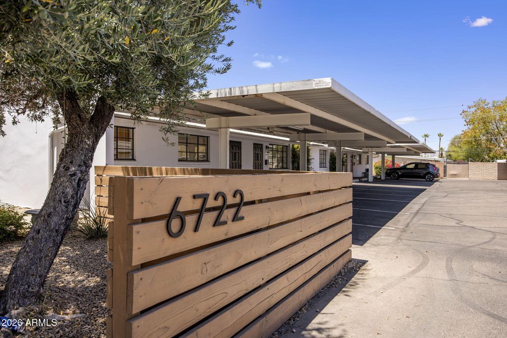 6722 E AVALON Drive, Scottsdale, AZ 85251