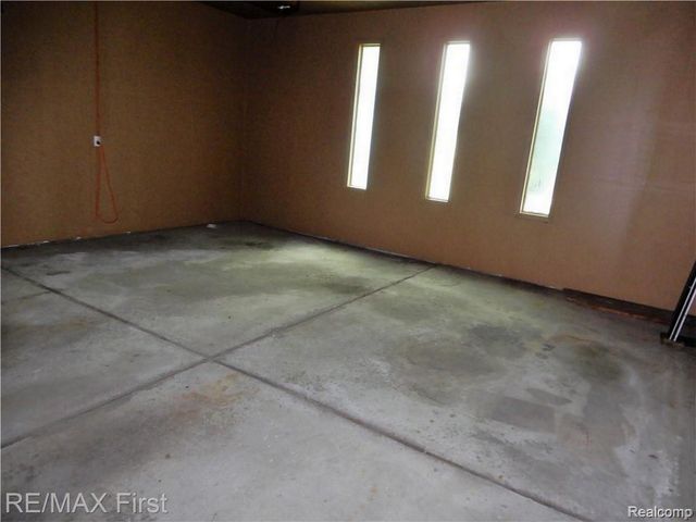 25250 ALEX, Center Line, MI 48015