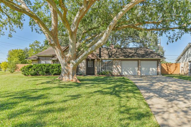 1509 Newport Boulevard, League City, TX 77573