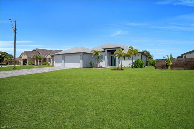 411 SW 26th PL, Cape Coral, FL 33991