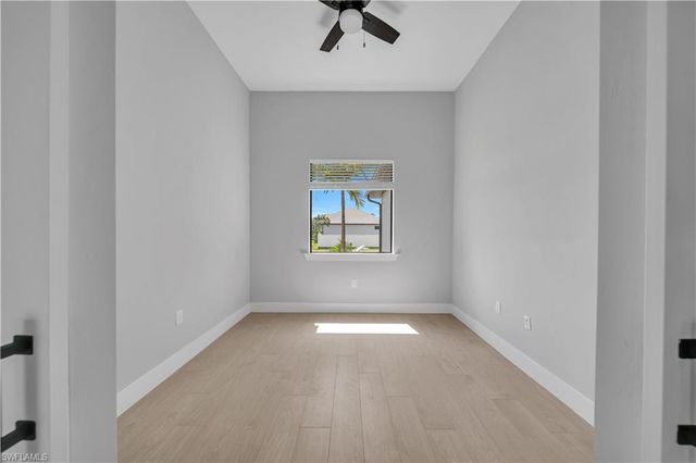 411 SW 26th PL, Cape Coral, FL 33991