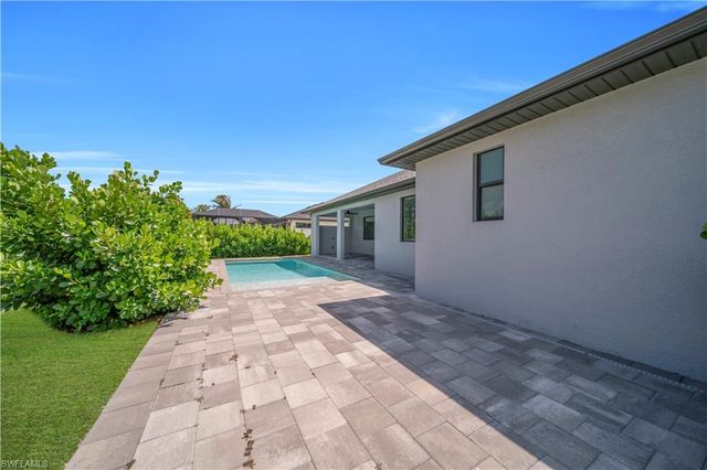 411 SW 26th PL, Cape Coral, FL 33991