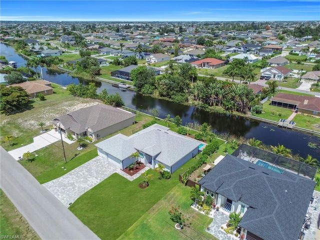 411 SW 26th PL, Cape Coral, FL 33991