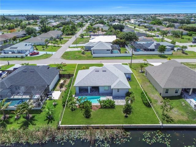 411 SW 26th PL, Cape Coral, FL 33991