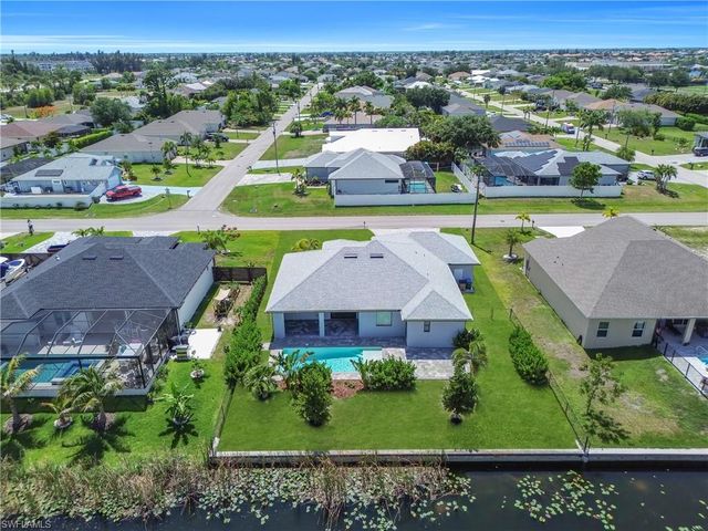 411 SW 26th PL, Cape Coral, FL 33991