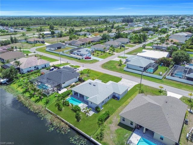 411 SW 26th PL, Cape Coral, FL 33991