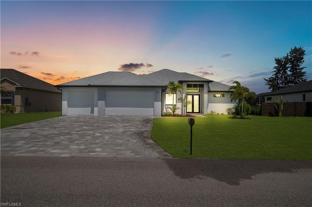 411 SW 26th PL, Cape Coral, FL 33991