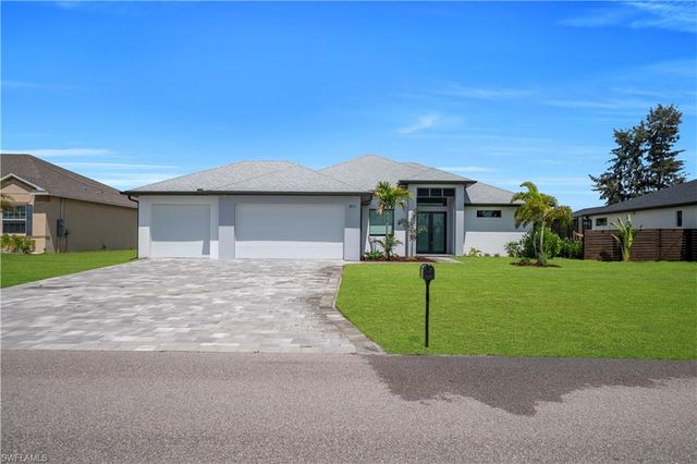 411 SW 26th PL, Cape Coral, FL 33991