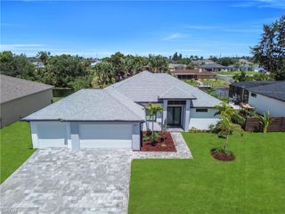 411 SW 26th PL, Cape Coral, FL 33991