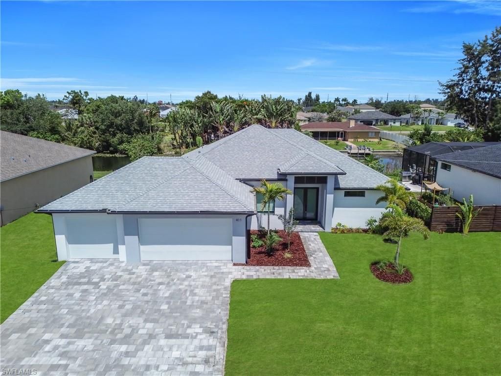 411 SW 26th PL, Cape Coral, FL 33991