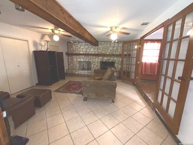 102 AUDREY ALENE DR, San Antonio, TX 78216