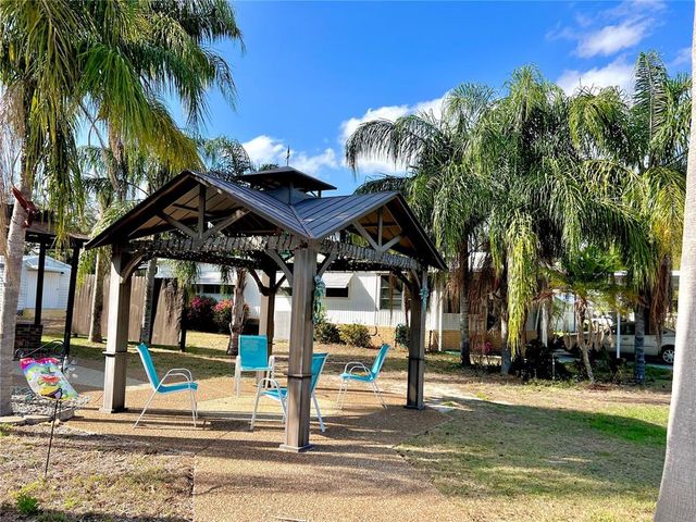 29 WOODLAND CIRCLE, Haines City, FL 33844