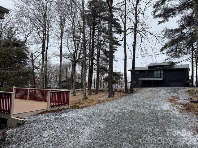 105 Pinnacle Ridge Road, Beech Mountain, NC 28604