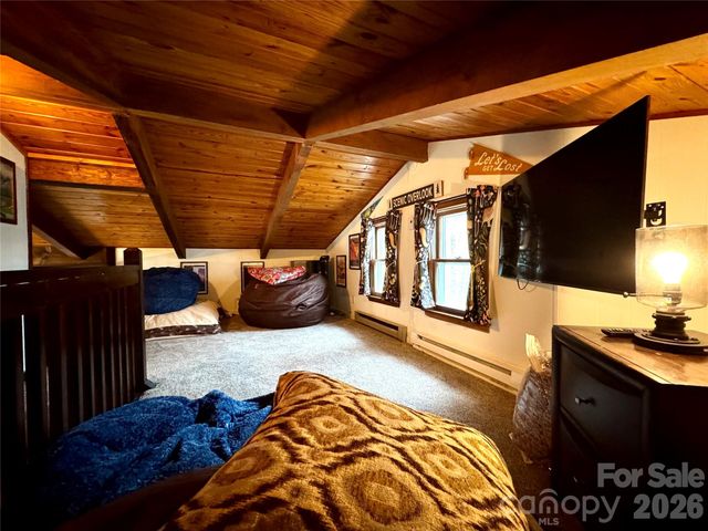 105 Pinnacle Ridge Road, Beech Mountain, NC 28604