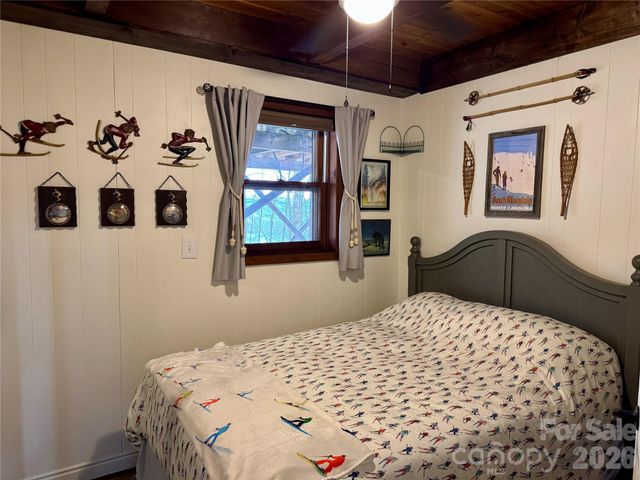 105 Pinnacle Ridge Road, Beech Mountain, NC 28604