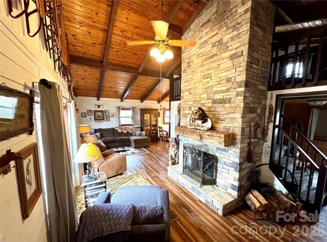 105 Pinnacle Ridge Road, Beech Mountain, NC 28604