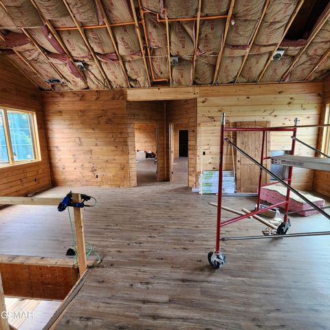 2065 Spurling Road, Sevierville, TN 37876