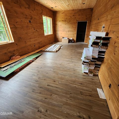 2065 Spurling Road, Sevierville, TN 37876