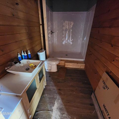 2065 Spurling Road, Sevierville, TN 37876