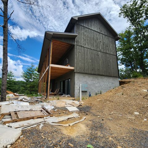 2065 Spurling Road, Sevierville, TN 37876