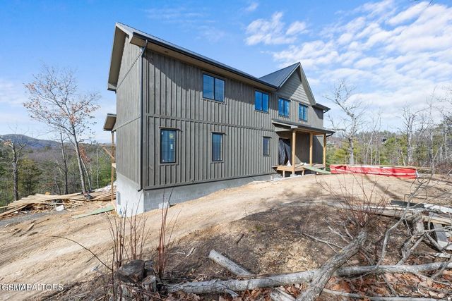 2065 Spurling Road, Sevierville, TN 37876