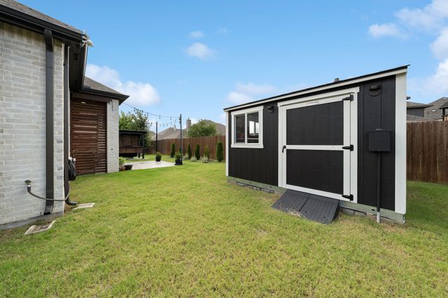 436 Brushwood Lane, Waxahachie, TX 75165