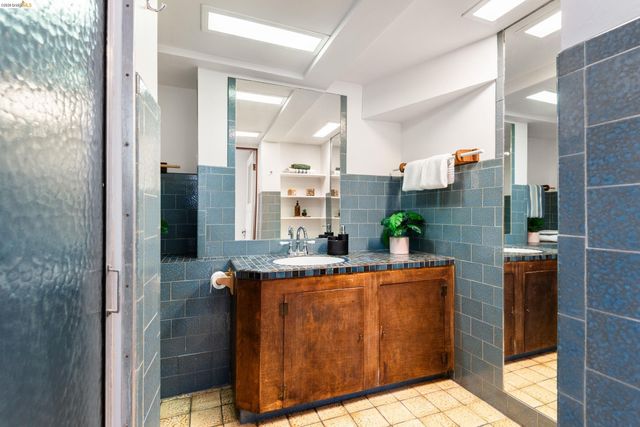 5313 Rosalind Ave, Richmond, CA 94805