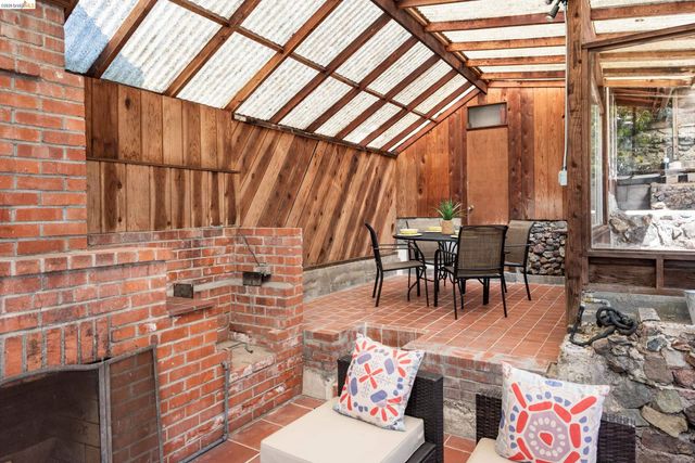 5313 Rosalind Ave, Richmond, CA 94805