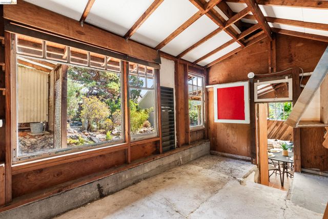 5313 Rosalind Ave, Richmond, CA 94805