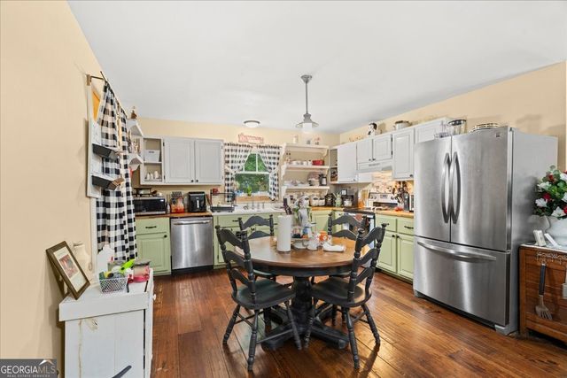 329 New Zion Road SW, Calhoun, GA 30701
