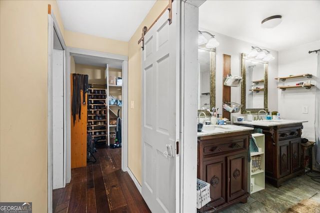 329 New Zion Road SW, Calhoun, GA 30701