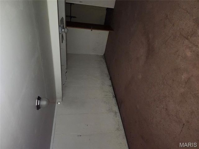 2505 Saint Catherine Street, Florissant, MO 63033