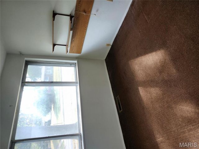 2505 Saint Catherine Street, Florissant, MO 63033