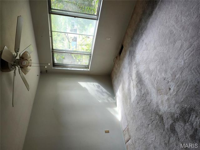 2505 Saint Catherine Street, Florissant, MO 63033