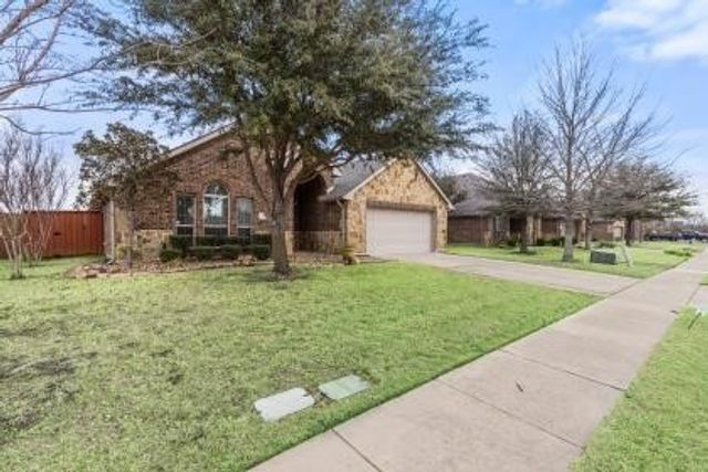 115 Holly Street, Waxahachie, TX 75165